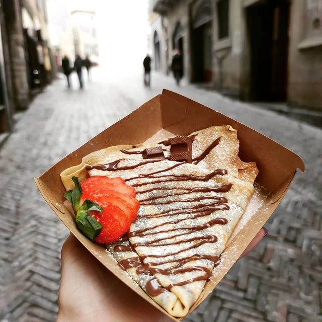 Walk-around crepes